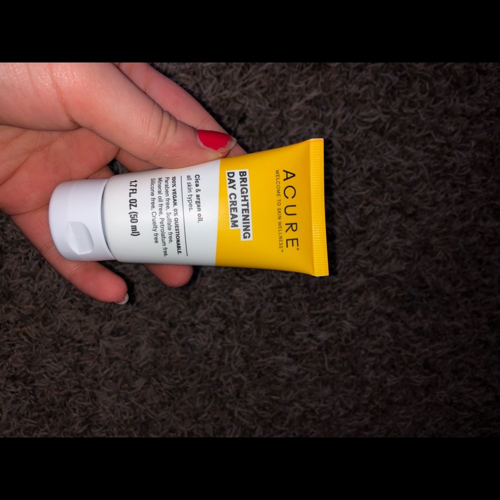 Acure- brightening day cream
